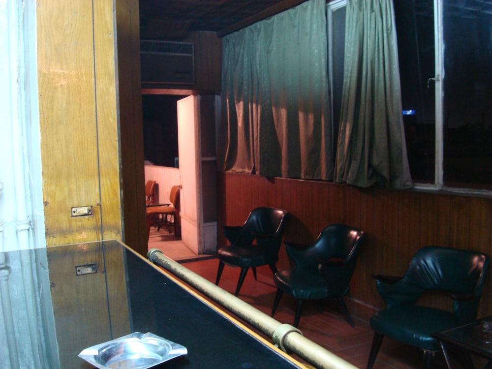 Lotus Hotel 2*