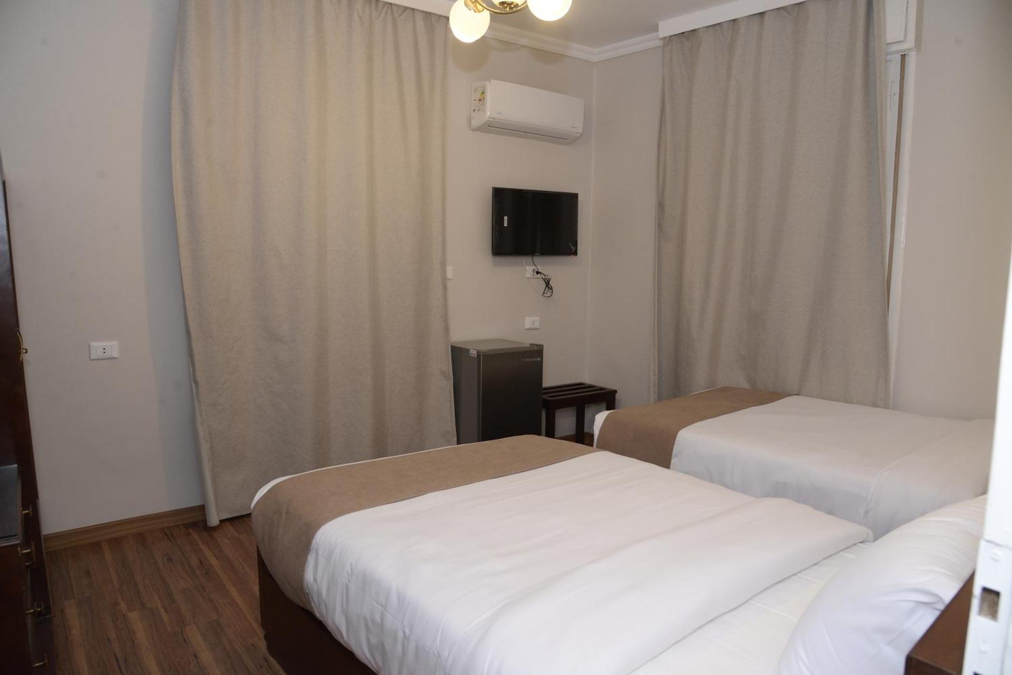 Lotus Hotel